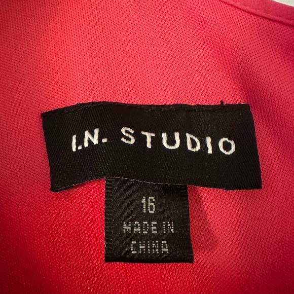 I.N. Studio Coral Dress with Knotted Sleeves Never worn - Picture 3 of 4